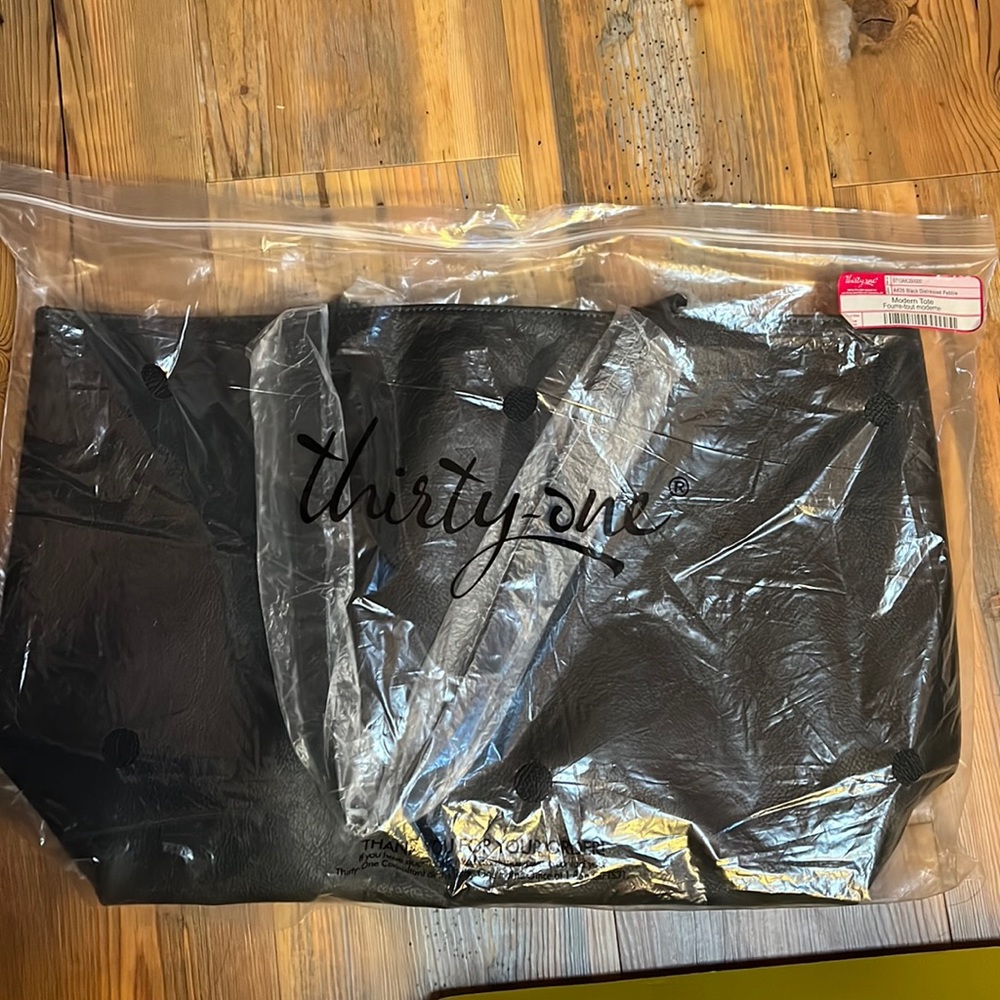 Thirty-one modern tote